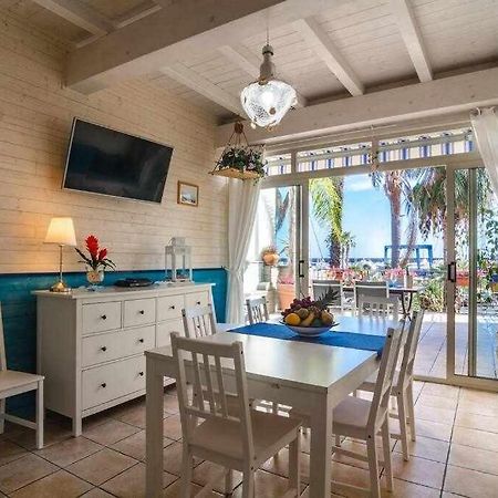 리포스토 Casa Delle Zammare Fronte Mare Centro Storico 빌라 외부 사진