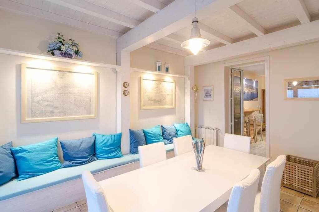 리포스토 Casa Delle Zammare Fronte Mare Centro Storico 빌라 외부 사진