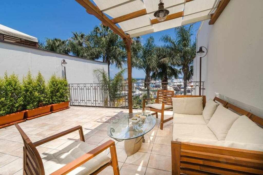 리포스토 Casa Delle Zammare Fronte Mare Centro Storico 빌라 외부 사진