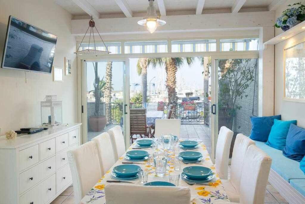 리포스토 Casa Delle Zammare Fronte Mare Centro Storico 빌라 외부 사진